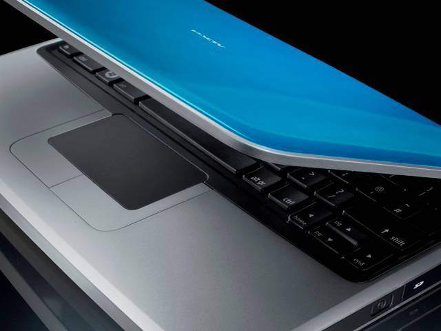 Nokia Booklet 3G brings all day mobility to the PC world.