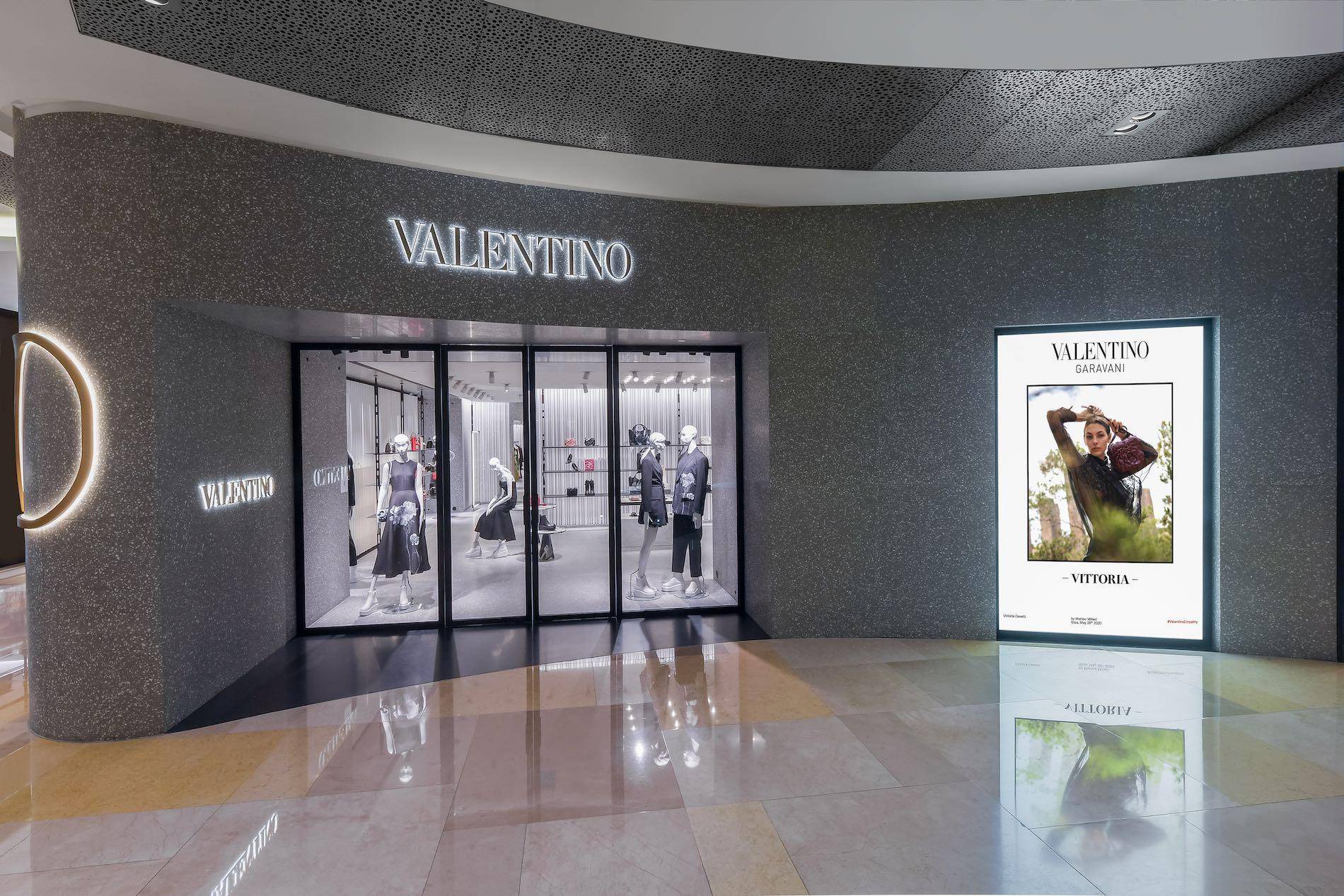 Valentino Flagship Boutique Opens at ION Orchard in Singapore | SENATUS