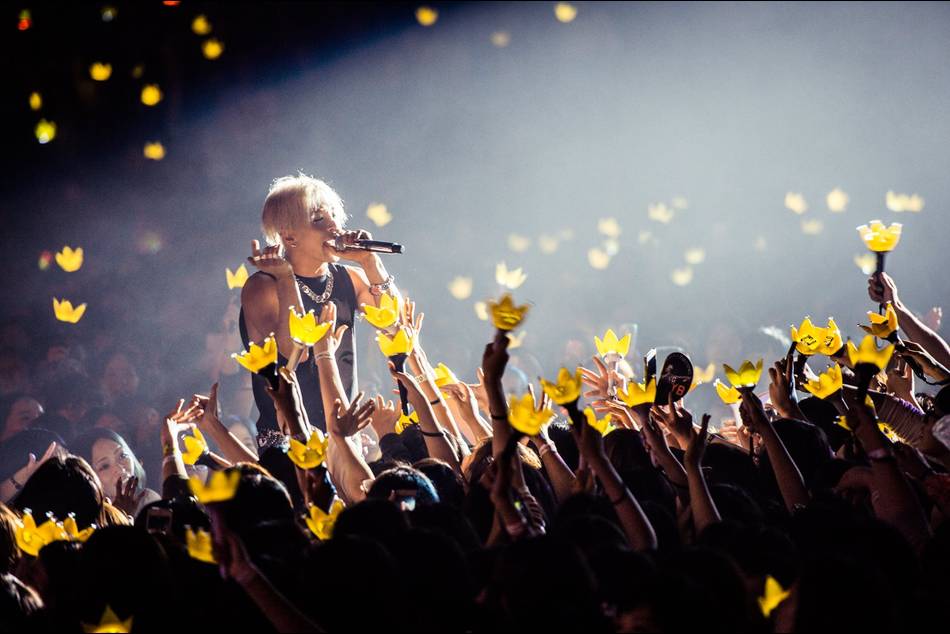 The big winner from the recent Mnet Asian Music Awards holds his first solo concert in Singapore, and will make stops in Thailand, Indonesia, Malaysia and Taiwan