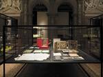 Covering the period from 1901 to 1964, the exhibition documents with over 600 editions, the transformation of the ida of uniqueness in art and its perception