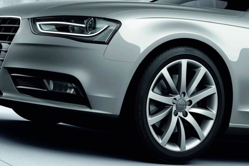 The A4 is Audi’s bestseller – for 39 years now and in its eighth generation