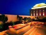 Hotel de la Paix is located just a few kilometers from the world heritage site of Angkor