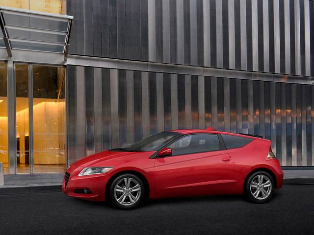 The first hybrid designed to maximize style and fun, in addition to efficiency and economy The first hybrid designed to maximize style and fun, in addition to efficiency and economy