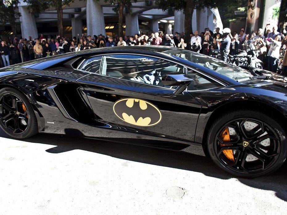 San Francisco Grants "Batkid"s MakeAWish Dream, Turns City into