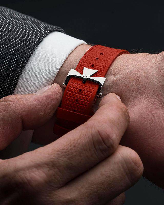 Vacheron Constantin Overseas Dual Time with boutiqueexclusive red