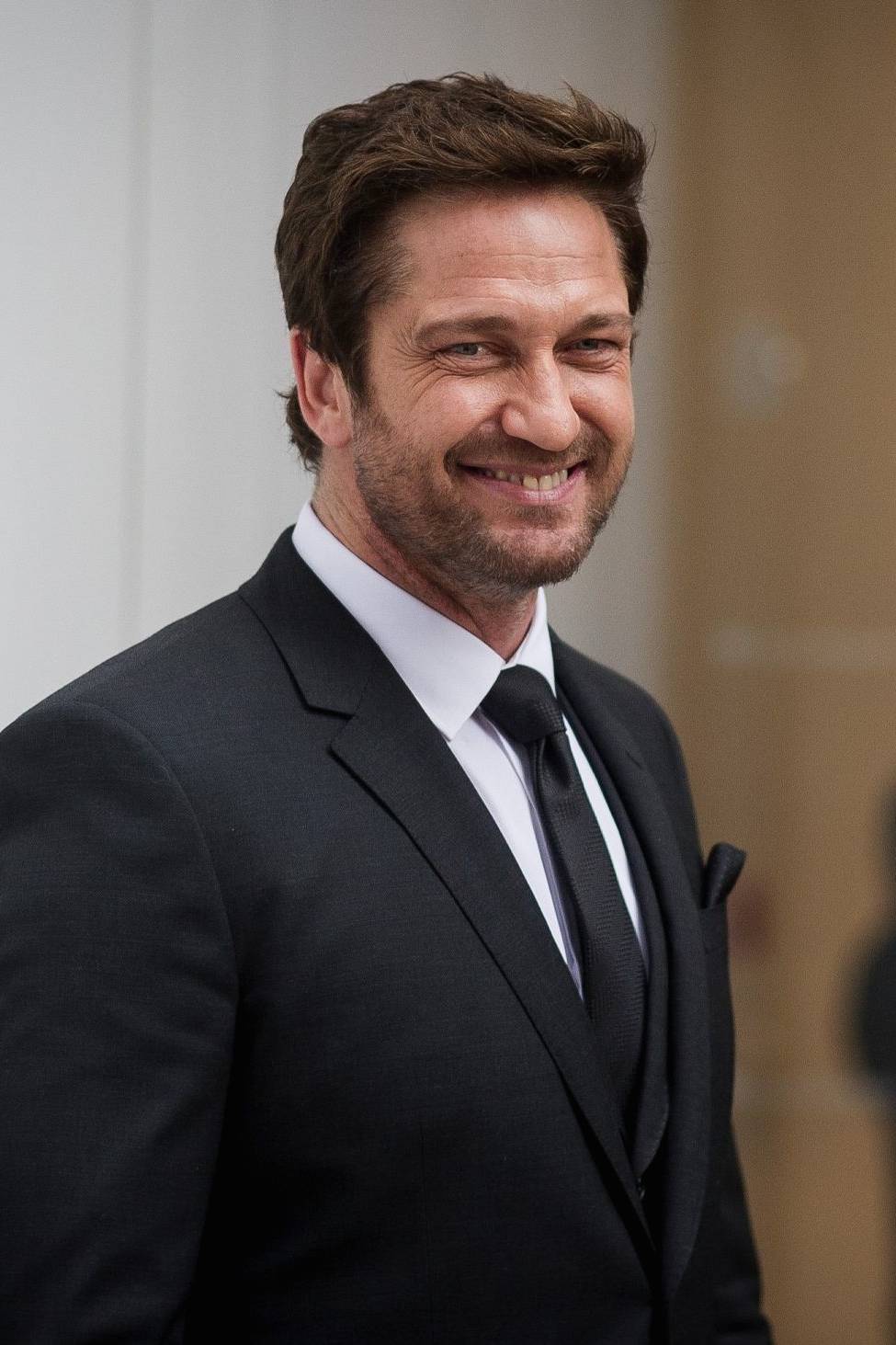 Gerard Butler New Brand Ambassador for Hugo Boss | SENATUS