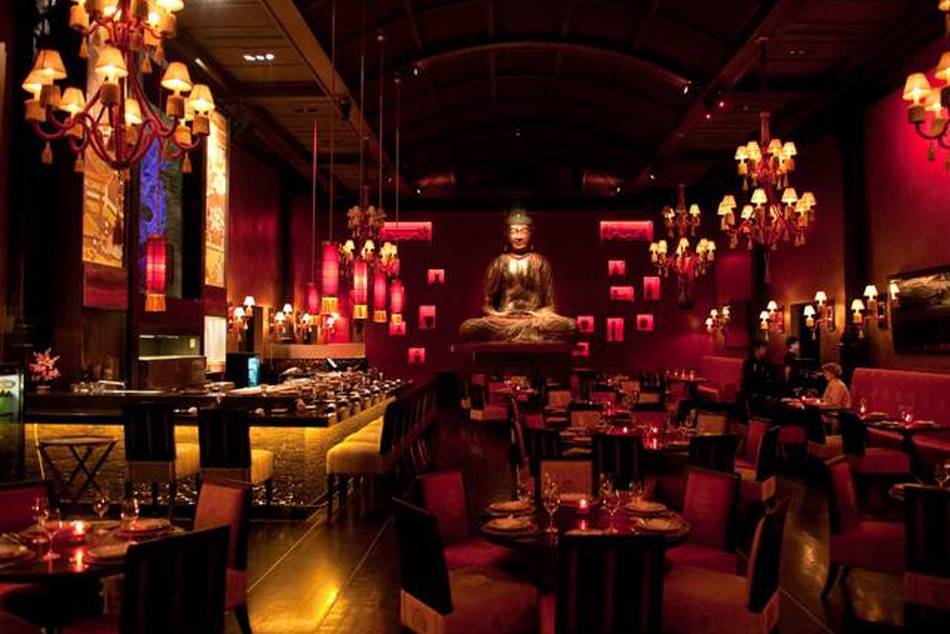 Restaurant on the 2nd Floor | Credit: <a href="http://www.flickr.com/photos/khunhans/4186041031/">flickr/khunhans</a>
