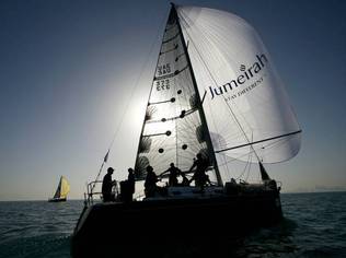 Shockwave sillouhette, Jumeirah Regatta