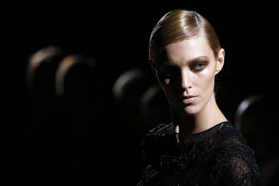 The catwalk debut for Tom Ford's womenswear collection marks a change in strategy, where it used to be displayed only behind closed doors for private clients and magazine editors