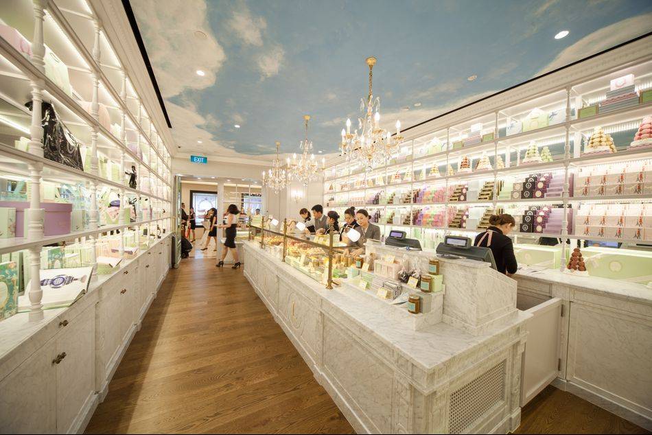 April: <a href="http://senatus.net/album/view/10007/">The Hour Glass Opens Ladurée's 1st South East Asia Boutique</a>