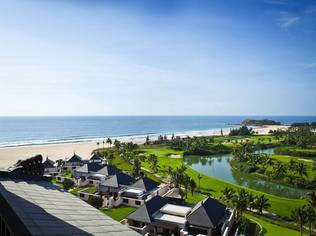 Raffles Hotels & Resorts opens its second property in China at Clearwater Bay, regarded as one of only three “singing beaches” in the world