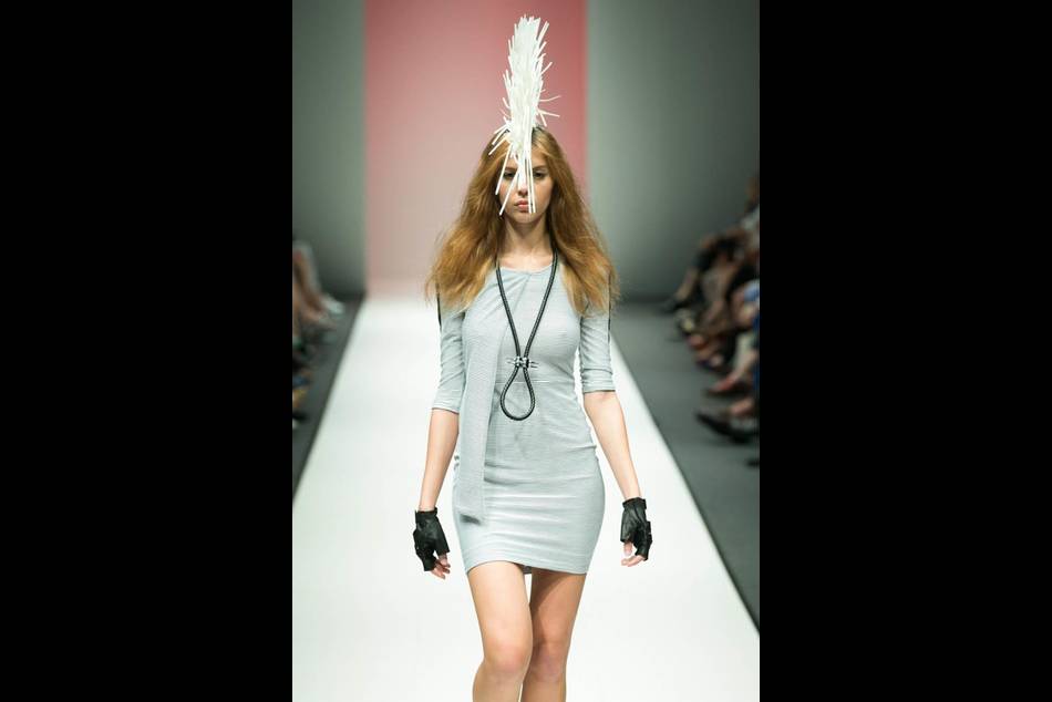 LION EARL, a womenswear label founded in Singapore, draws out the futuristic machinations of TRON in its genre-defying fashion designs showcased during Audi Fashion Festival