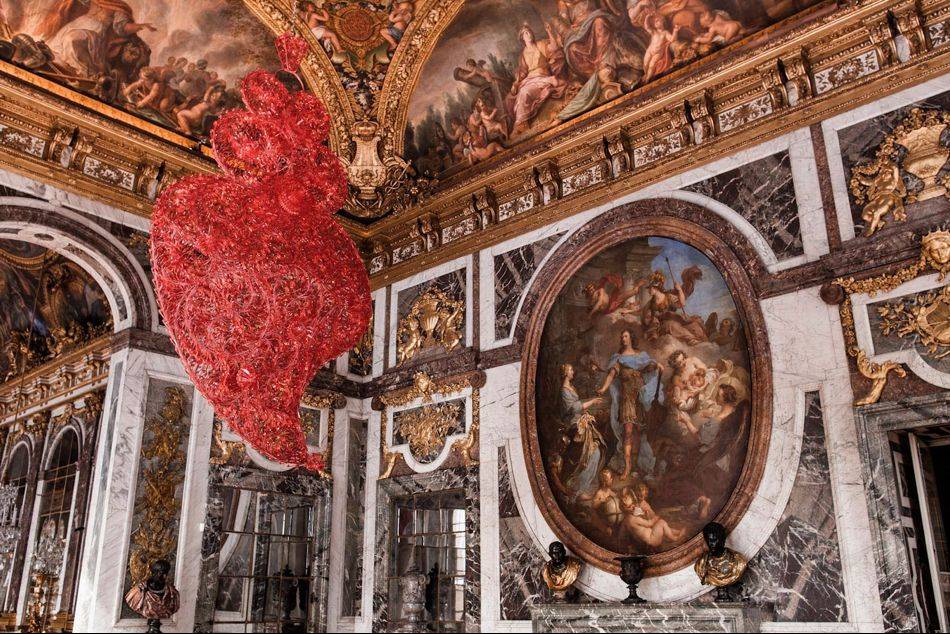 The Palace of Versailles presents the exhibition Joana Vasconcelos Versailles in the State Apartments and the gardens