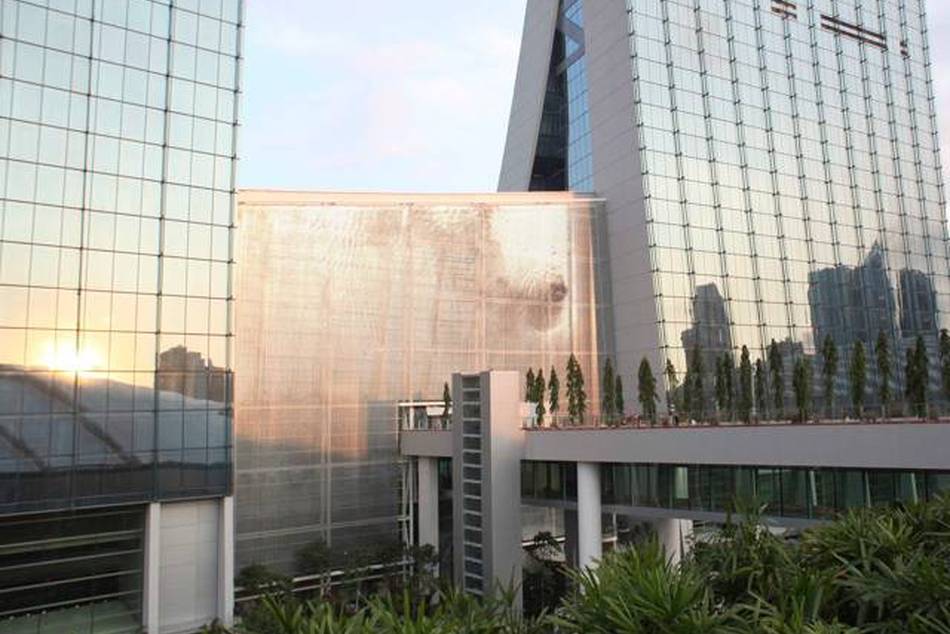 Marina Bay Sands Art | Ned Kahn, Wind Arbor