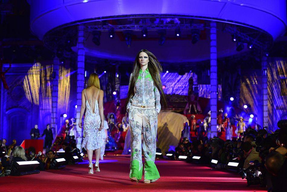 In the fight against HIV/AIDS, Italian label Roberto Cavalli embarked on supporting a series of events in May, culimating in the Life Ball Fashion Show
