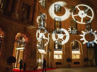 The largest Jaeger-LeCoultre boutique in the world heralds the new interior design concept where Jaeger-LeCoultre will be to convey at once its past, its present and its future.