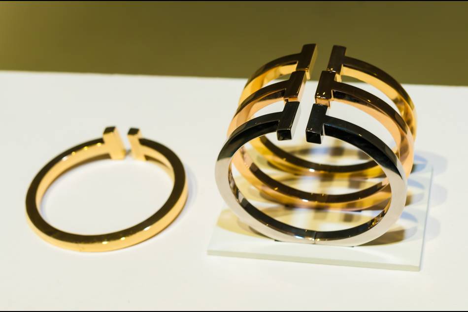 In her new role, Francesca Amfitheatrof took the measure of New York City's power, energy and daring and captured it in the new Tiffany T collection