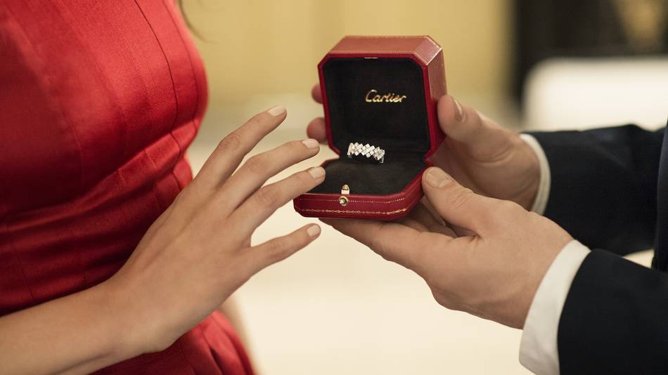 A new ensemble film by Sean Ellis tells 3 stories set in the City of Light and 3 ways to make time stand still and say "I love you"